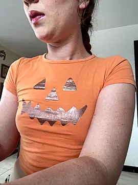 Megan colsom online show from 28, 10, 2025