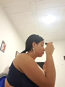 Samantha hotly online show from 1, 4, 2026