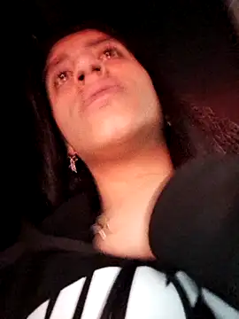 Samantha hotly online show from 8, 3, 2026