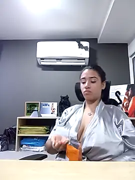 Snapshot of Samantha_hotly chatting on 12, 10, 2025 Samantha hotly online show from 12, 10, 2025