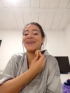 Snapshot of Samantha_hotly chatting on 4, 11, 2025 Samantha hotly online show from 4, 11, 2025