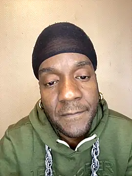 Snapshot of Kingdinyxxx chatting on 13, 10, 2025 Kingdinyxxx online show from 13, 10, 2025