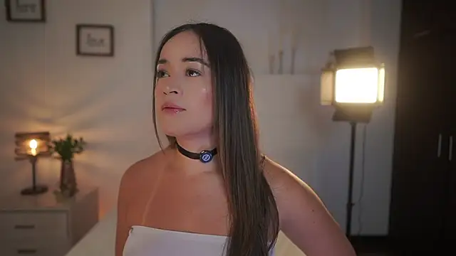 Snapshot of ximena_cortez_03 chatting on 10, 6, 2026 ximena cortez 03 online show from 10, 6, 2026