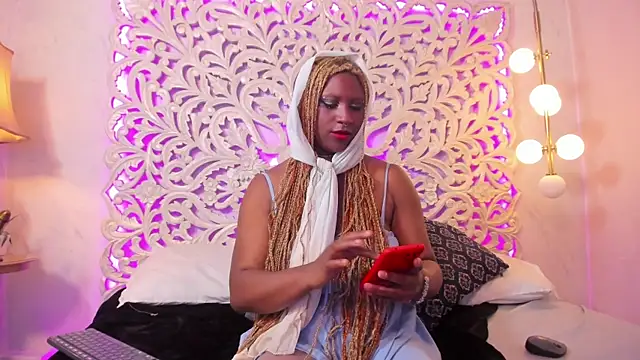 Nessa fox  online show from 6, 10, 2025