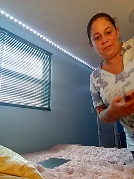 PrettyKittyMia online show from 2, 10, 2025