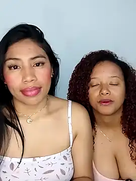 Snapshot of MelanyAndRizosss chatting on 19, 10, 2025 MelanyAndRizosss online show from 19, 10, 2025