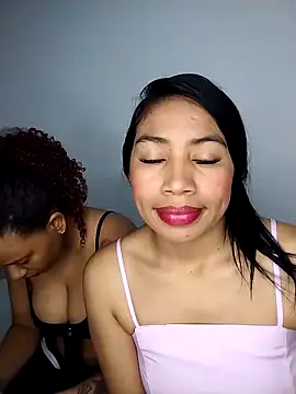 Snapshot of MelanyAndRizosss chatting on 20, 10, 2025 MelanyAndRizosss online show from 20, 10, 2025