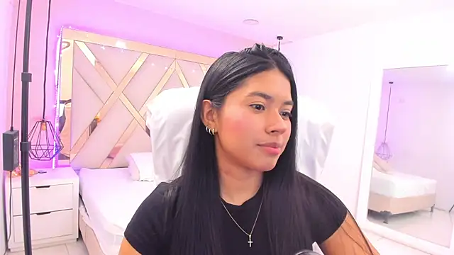 Snapshot of samantaa_shy chatting on 5, 5, 2026 samantaa shy online show from 5, 5, 2026
