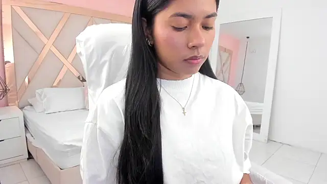 samantaa shy online show from 8, 10, 2025