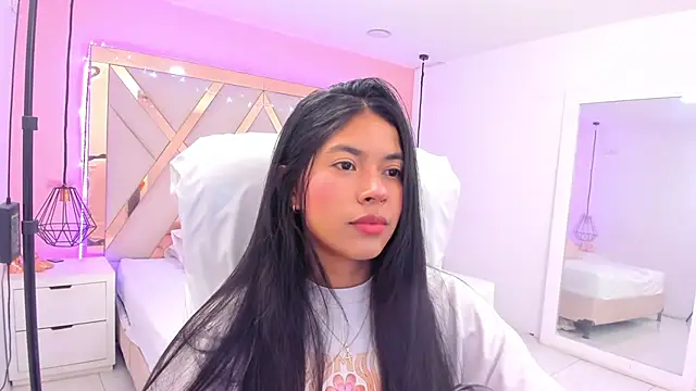 Snapshot of samantaa_shy chatting on 1, 5, 2026 samantaa shy online show from 1, 5, 2026