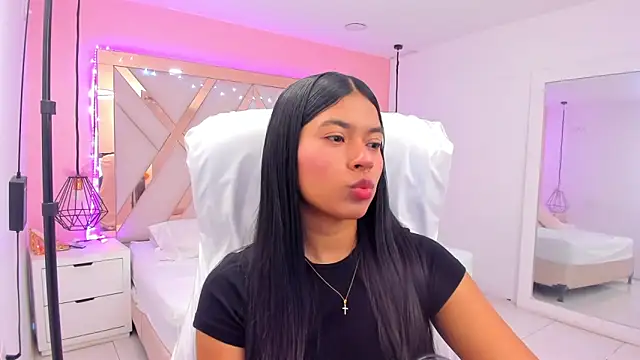 samantaa shy online show from 21, 4, 2026