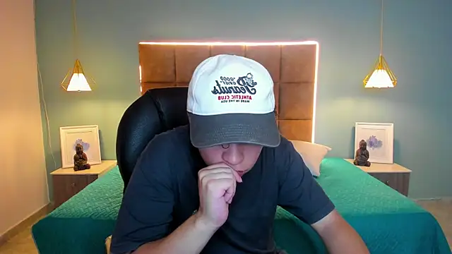 BenjaminBottonn online show from 14, 9, 2025