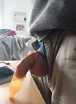 Snapshot of Thompsen1992 chatting on 25, 9, 2025 Thompsen1992 online show from 25, 9, 2025