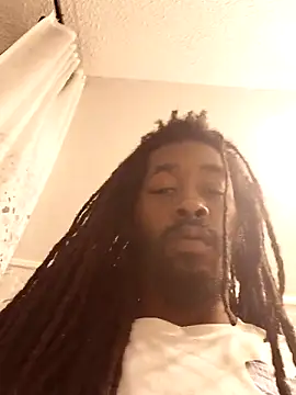 Snapshot of greenguyz3900 chatting on 5, 10, 2025 greenguyz3900 online show from 5, 10, 2025