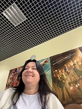 Liza Will online show from 8, 11, 2025