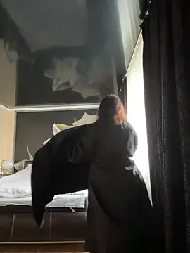 Liza Will online show from 12, 11, 2025