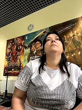 Liza Will online show from 9, 11, 2025