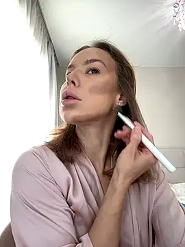 Snapshot of Ashley_Roys chatting on 16, 11, 2025 Ashley Roys online show from 16, 11, 2025