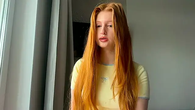 Snapshot of LuxXAngel chatting on 23, 5, 2026 LuxXAngel online show from 23, 5, 2026