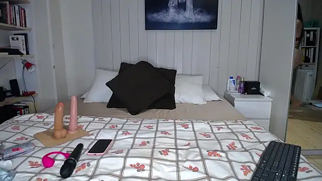 alexa moreti online show from 4, 11, 2025