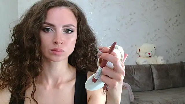 Amber Carrol online show from 20, 4, 2026