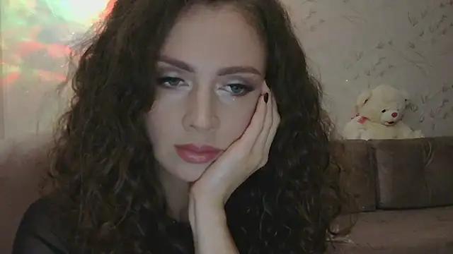 Amber Carrol online show from 28, 11, 2025