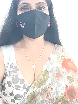 Snapshot of shivani27 chatting on 4, 5, 2026 shivani27 online show from 4, 5, 2026