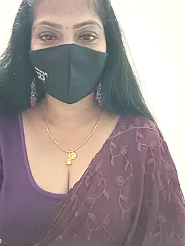Snapshot of shivani27 chatting on 2, 6, 2026 shivani27 online show from 2, 6, 2026