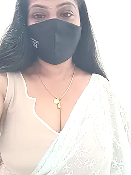 Snapshot of shivani27 chatting on 31, 5, 2026 shivani27 online show from 31, 5, 2026