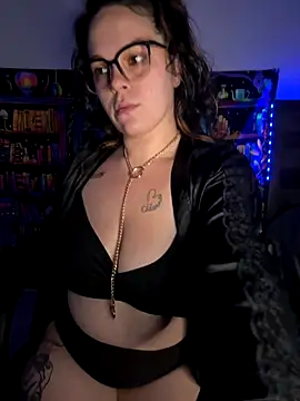 MamaSpicy online show from 12, 11, 2025