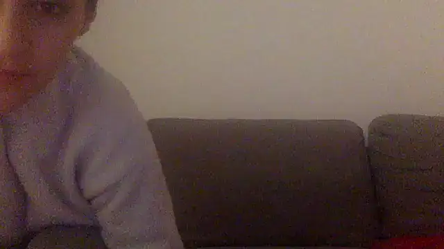 Snapshot of Dareeee93 chatting on 14, 4, 2026 Dareeee93 online show from 14, 4, 2026