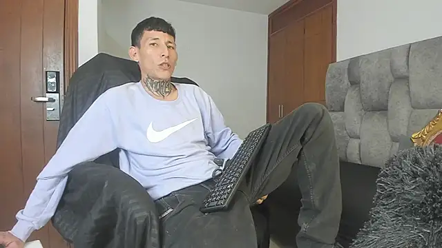 Davide 444 online show from 25, 9, 2025