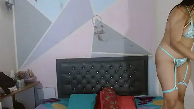 Snapshot of Adut_Akech chatting on 23, 6, 2026 Adut Akech online show from 23, 6, 2026