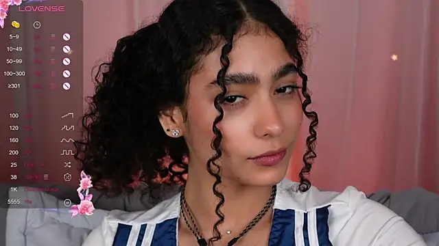 Victoria Curly online show from 4, 10, 2025