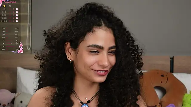 Victoria Curly online show from 3, 12, 2025