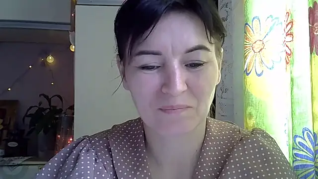 Krystal 82 online show from 29, 10, 2025