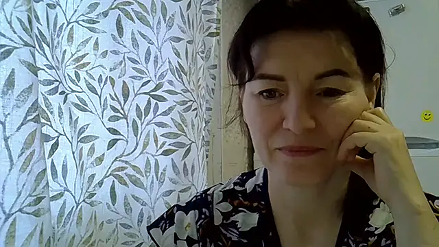 Snapshot of Krystal_82 chatting on 22, 12, 2025 Krystal 82 online show from 22, 12, 2025