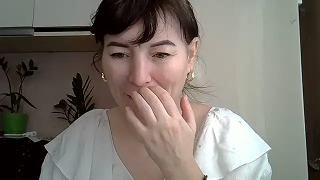 Snapshot of Krystal_82 chatting on 7, 2, 2026 Krystal 82 online show from 7, 2, 2026