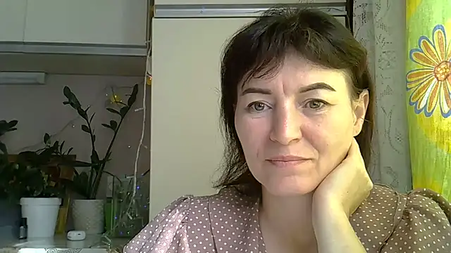 Snapshot of Krystal_82 chatting on 10, 9, 2025 Krystal 82 online show from 10, 9, 2025