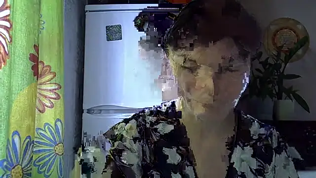 Krystal 82 online show from 23, 11, 2025