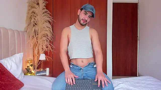Dark beauty2 online show from 10, 9, 2025