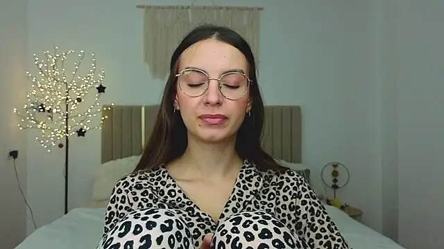 Real cutie1 online show from 7, 2, 2026