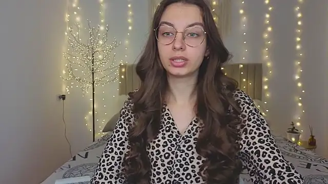 Real cutie1 online show from 15, 12, 2025