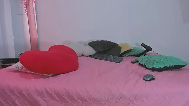 Snapshot of lanastone86 chatting on 30, 11, 2025 lanastone86 online show from 30, 11, 2025