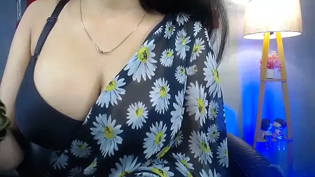 kiara 1122 online show from 15, 4, 2026