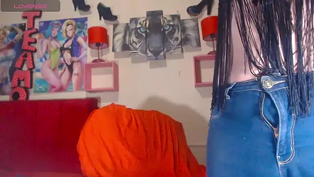 blondehot5v online show from 30, 10, 2025