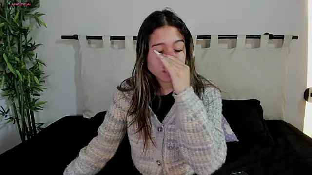 Rachell criss online show from 17, 3, 2026