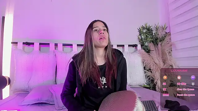 Rachell criss online show from 3, 2, 2026