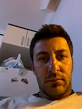 emredenizz07 online show from 7, 10, 2025