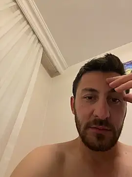 emredenizz07 online show from 8, 11, 2025